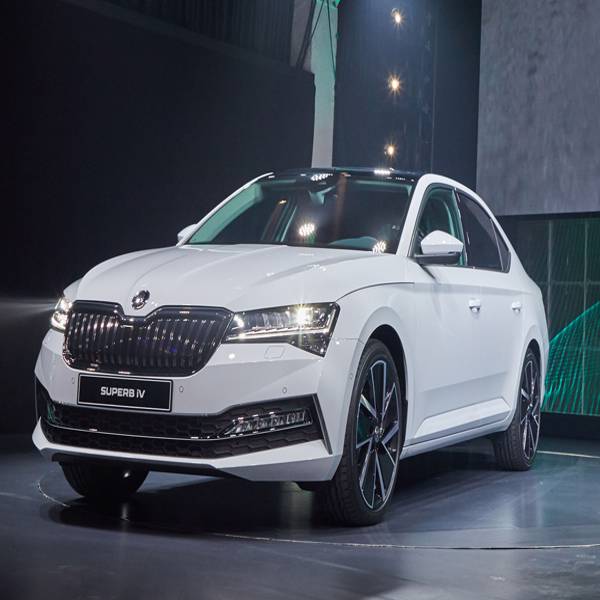 Priced from Rs. 54 lakh, the 2024 Skoda Superb marks its return to India.